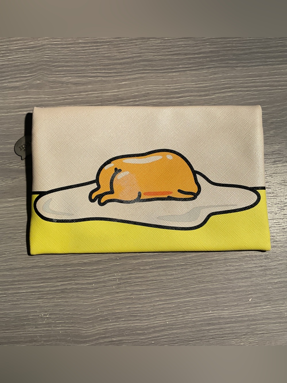 Sanrio Gudetama Yellow Cream Zip Pouch Wallet - Picture 3 of 3